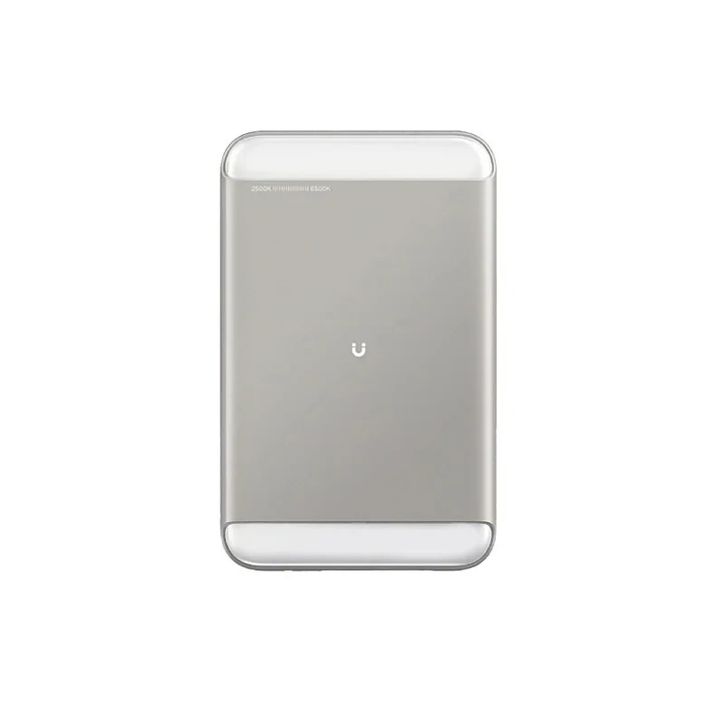 پاوربانک 20 وات لِولو مدل MagLight ظرفیت 8000 میلی‌آمپرساعت