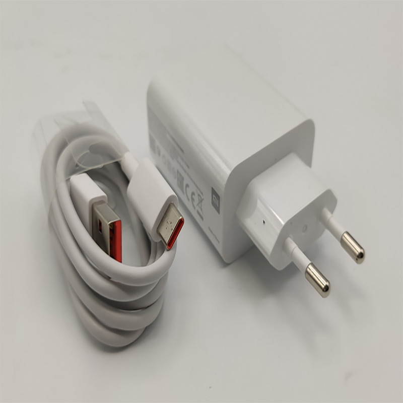 شارژر دیواری  مدل 33w super fast به همراه کابل تبدیل USB-C