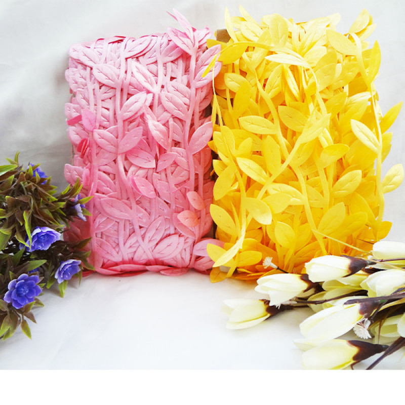 گل مصنوعی مدل ریسه برگ پارچه ای کد 126 طول 10 متر
