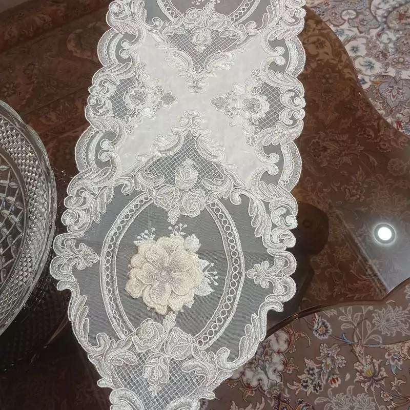 ست رومیزی سه تکه مدل دانتل طرح گل برجسته