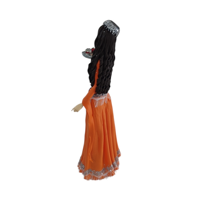 مجسمه مدل هفت سین دختر کرد