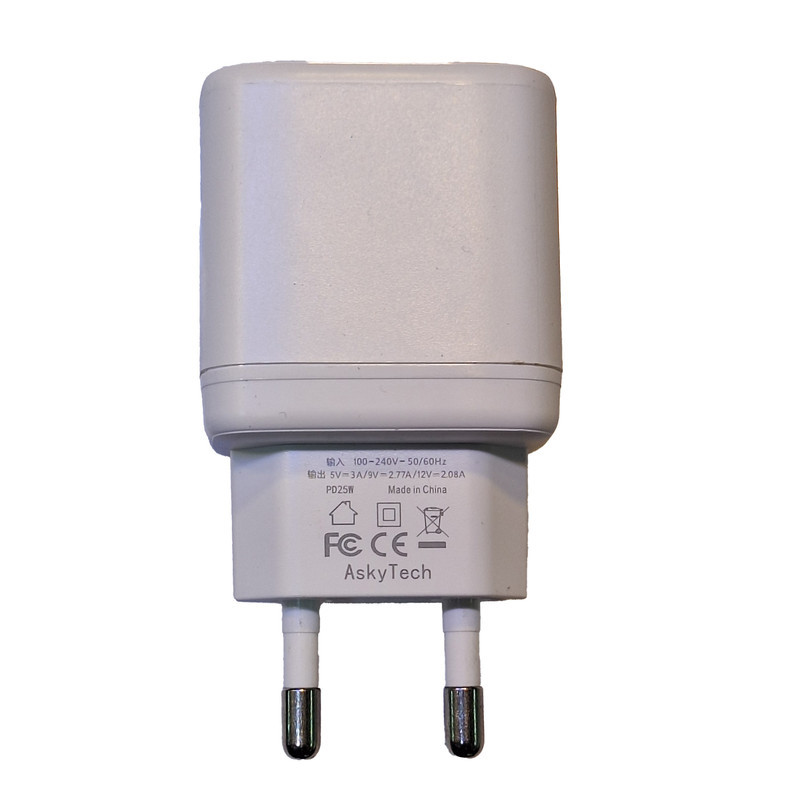 شارژر دیواری 25 وات اسکی تک مدل PD25W