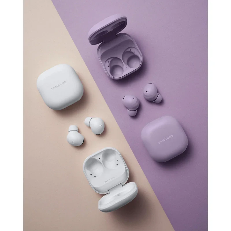 هدفون بلوتوثی سامسونگ مدل Galaxy Buds2 Pro با نویز کنسلینگ فعال (ANC)، درگاه شارژ USB Type-C، دارای میکروفون سه‌گانه، مقاوم در برابر رطوبت و عرق، مجهز به سنسور شتاب‌سنج و مقاومت در برابر آب IPX7