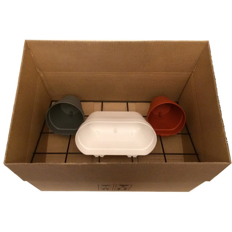 استند گلدان دیواری GWRA با پایه فلزی، ابعاد 50×60×18 سانتی‌متر، وزن 1400 گرم، شامل 3 گلدان با اندازه‌های 15، 15 و 28 سانتی‌متر