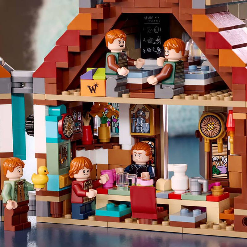 لگو 2405 تکه سری Harry Potter مدل The Burrow Collectors Edition کد 76437