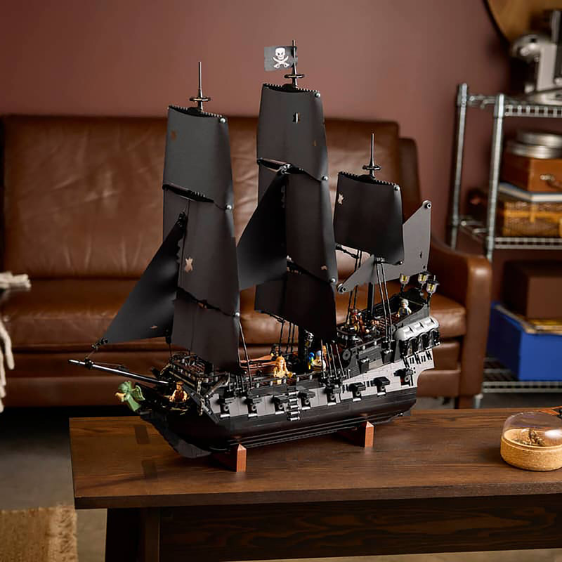 لگو 2862 تکه سری Icons مدل Captain Jack Sparrow's Pirate Ship کد 10365