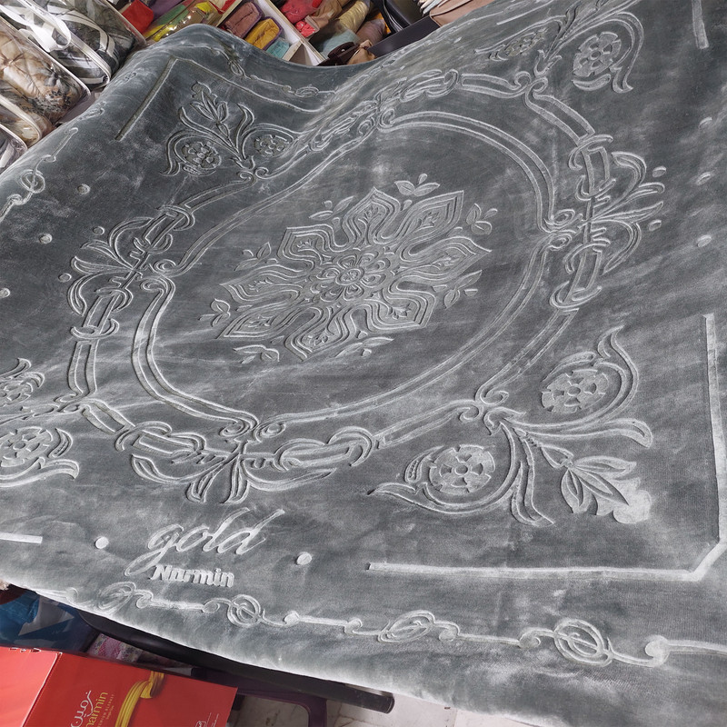 پتو 2 نفره نرمینه بافت مدل نرمین برجسته سایز 240x220 سانتی‌متر