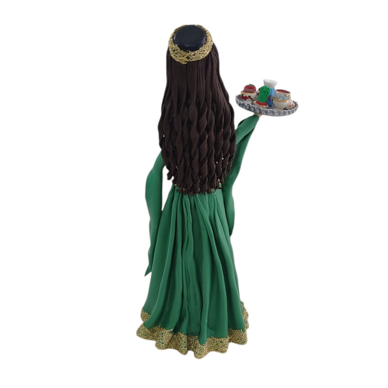 مجسمه مدل هفت سین دختر کرد