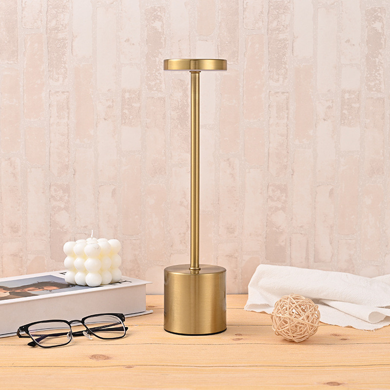 آباژور رومیزی مدل USB TABLE LAMP