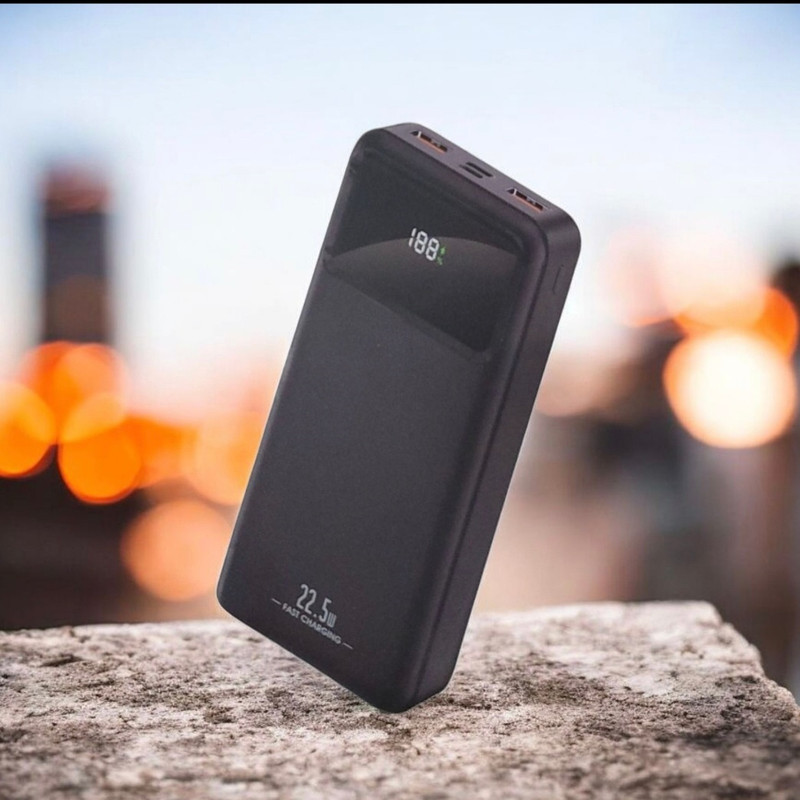 پاوربانک مدل z20000mah ظرفیت 20000 میلی آمپر ساعت