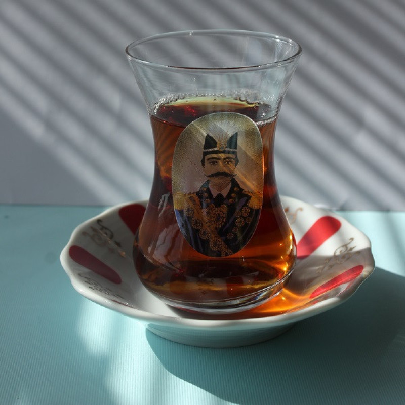 ست فنجان و نعلبکی 12 پارچه مدل NASERILRED