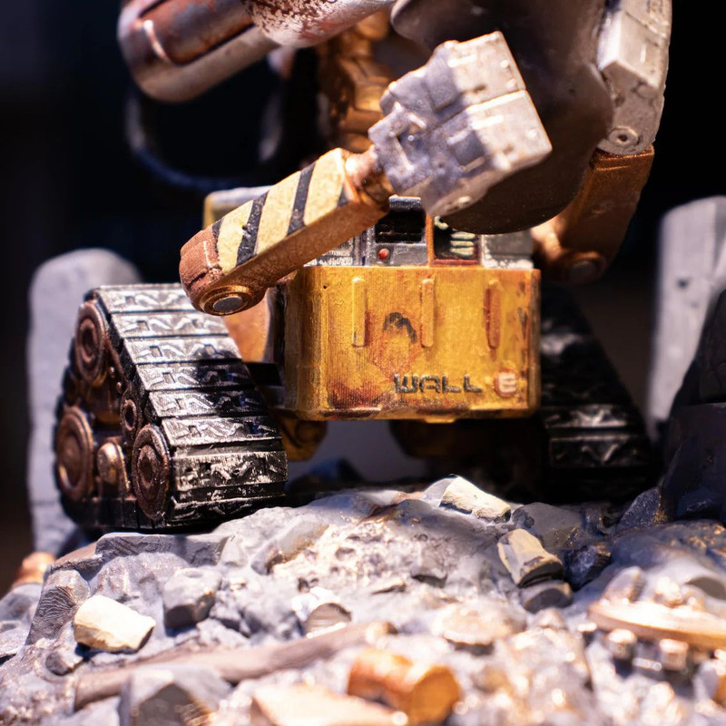 فیگور مدل WALL-E و EVE  ارتفاع ۱۵ سانتی‌متر