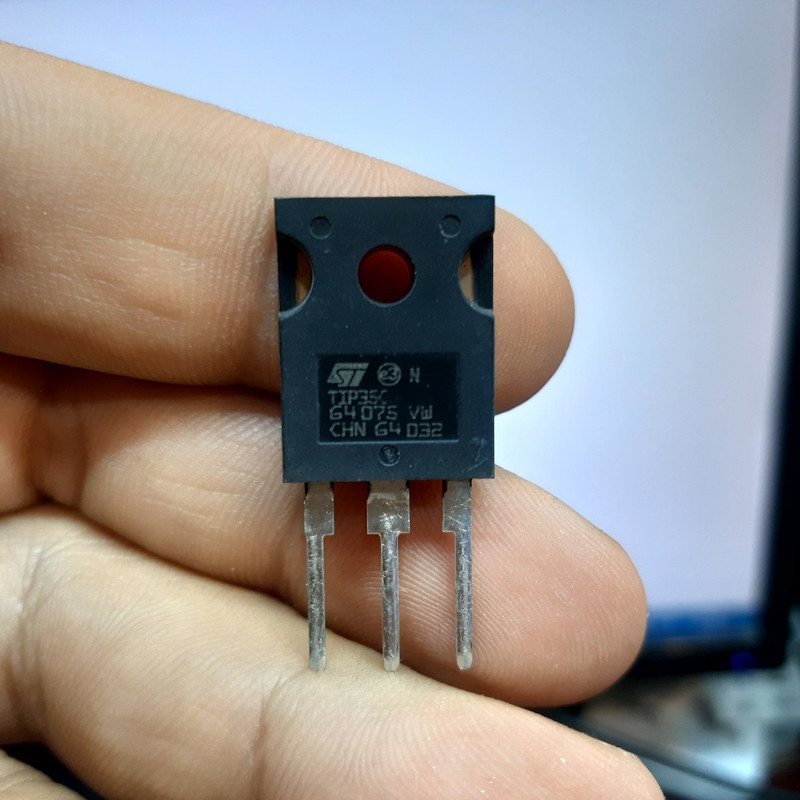 ترانزیستور اس تی مدل TIP35C