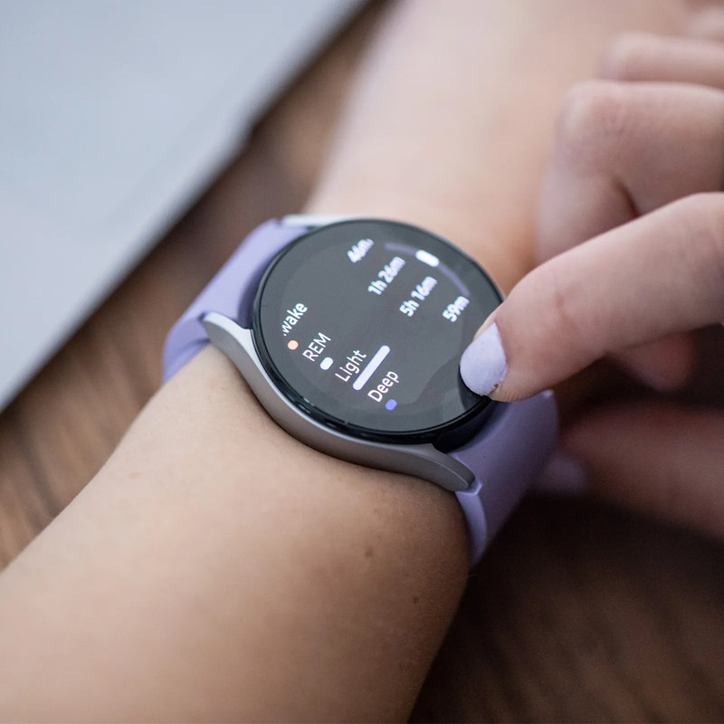 ساعت هوشمند 40 میلی‎متری سامسونگ مدل Galaxy Watch 5 با بند سیلیکونی
