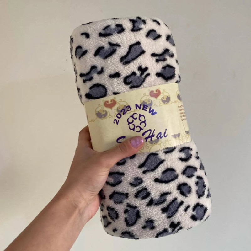 حوله استخری مدل پلنگی سایز 60x120 سانتی متر