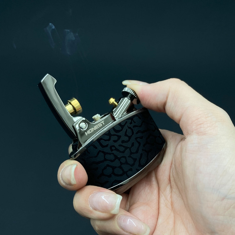 فندک آنست مدل ضامن پیچی 2 کد DKD1801