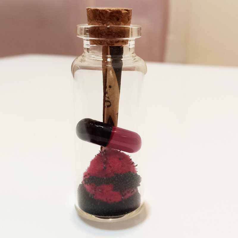 بطری دکوری مدل شیشه روز عشق کد 01