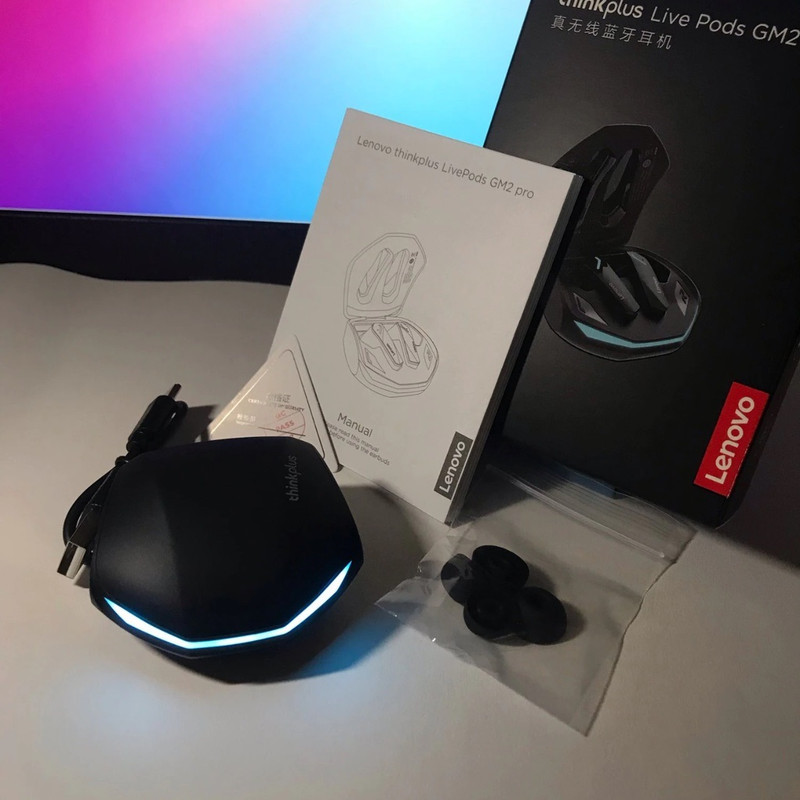 هدفون بلوتوثی لنوو مدل Live Pods GM2 Pro بدون قابلیت نویز کنسلینگ، درگاه شارژ USB Type-C، دارای دستیار صوتی، مقاوم در برابر رطوبت و عرق