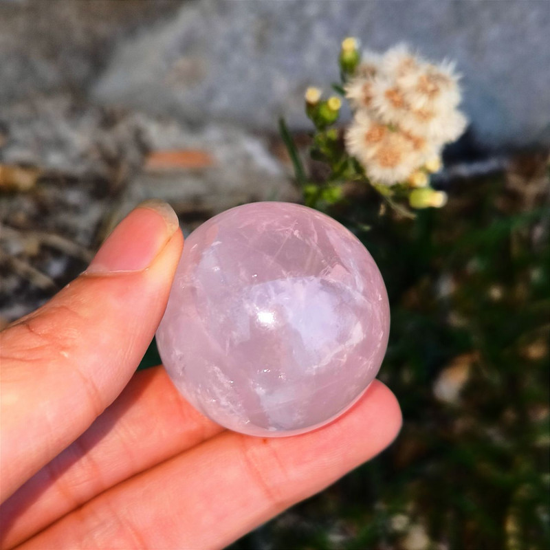 سنگ راف رز کوارتز مدل گوی کد 754