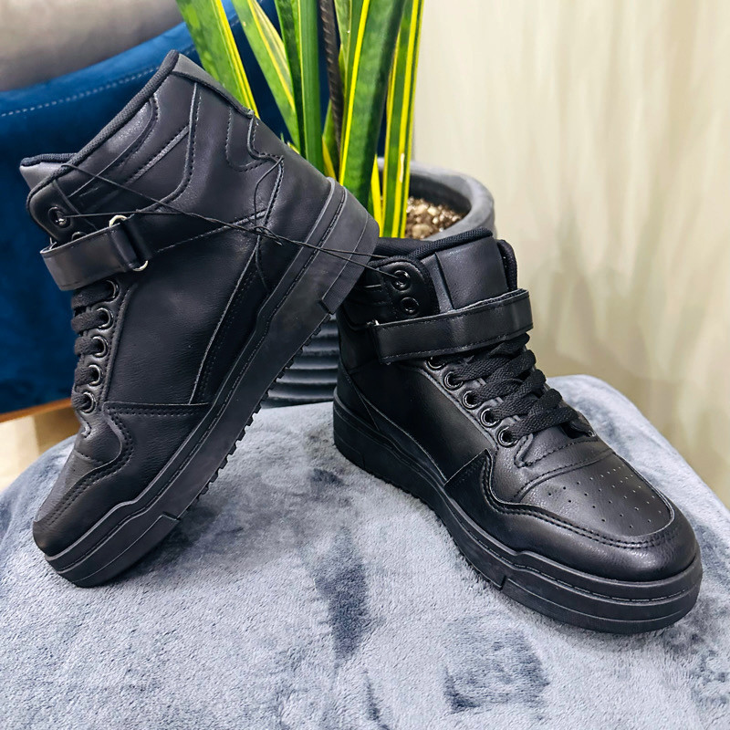 نیم بوت زنانه مکس مدل  Zipper Pocket