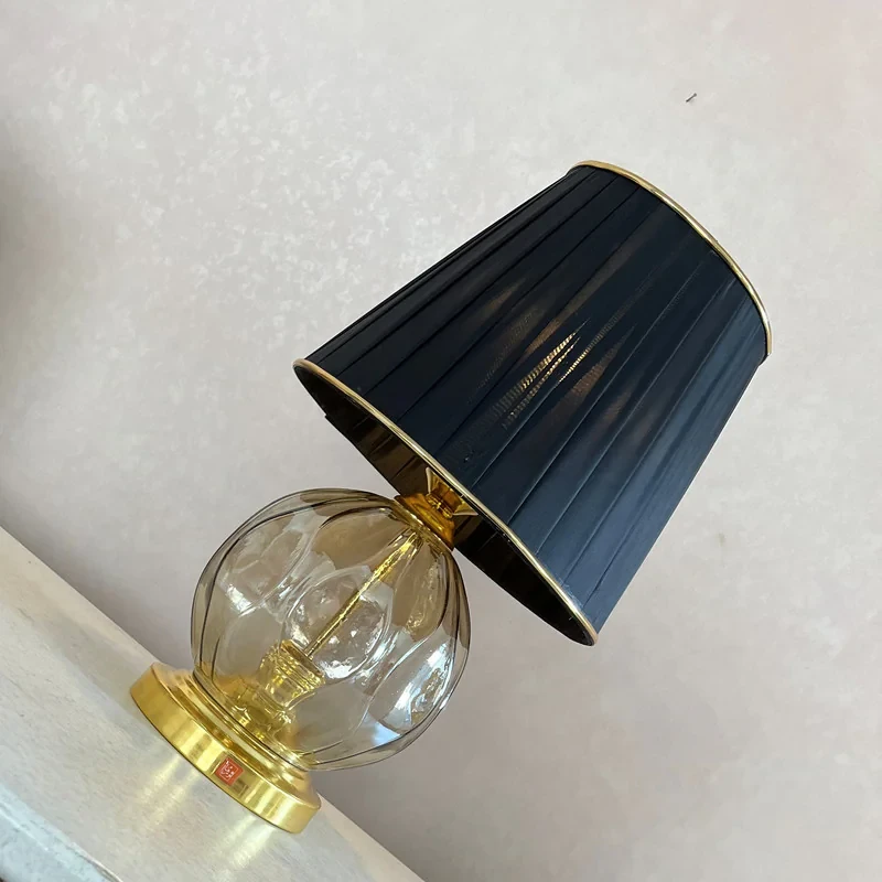 آباژور رومیزی نورهام مدل NHM -WORLD GLASS -28