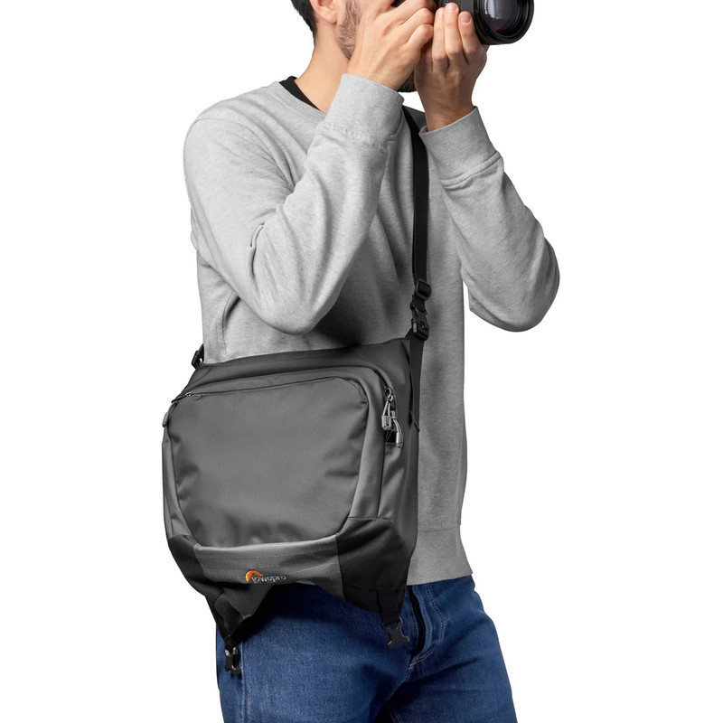 کوله پشتی دوربین لوپرو مدل Pro Trekker BP 550 AW II