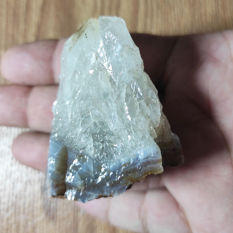 سنگ راف کوارتز عقیق مدل کریستالی بستر L409