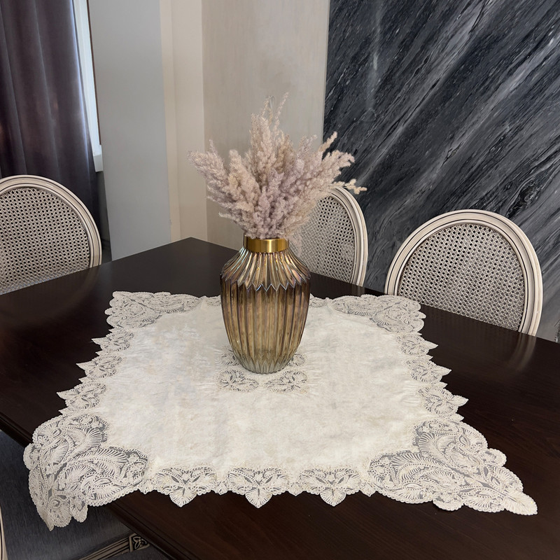 رومیزی مدل اسلیمی سایز 90x90 سانتی‌متر