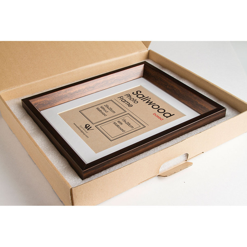 قاب عکس سالی وود مدل ۲۰۸ کد FPWNG-33B-2025-101 سایز 20×25 سانتی متر