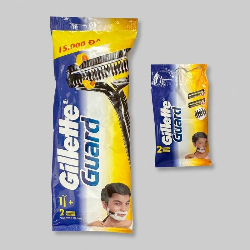 خود تراش ژیلت مدل Guard به همراه تیغ یدک بسته 4 عددی