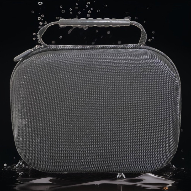 فشارسنج بازویی دیجیتال یونکر مدل YK-BPA1 با حافظه دو کاربره، تشخیص آریتمی، نمایش میانگین نتایج، قابلیت سخنگویی فارسی، مجهز به کیف محافظ و تاییدیه CE و ISO 13485