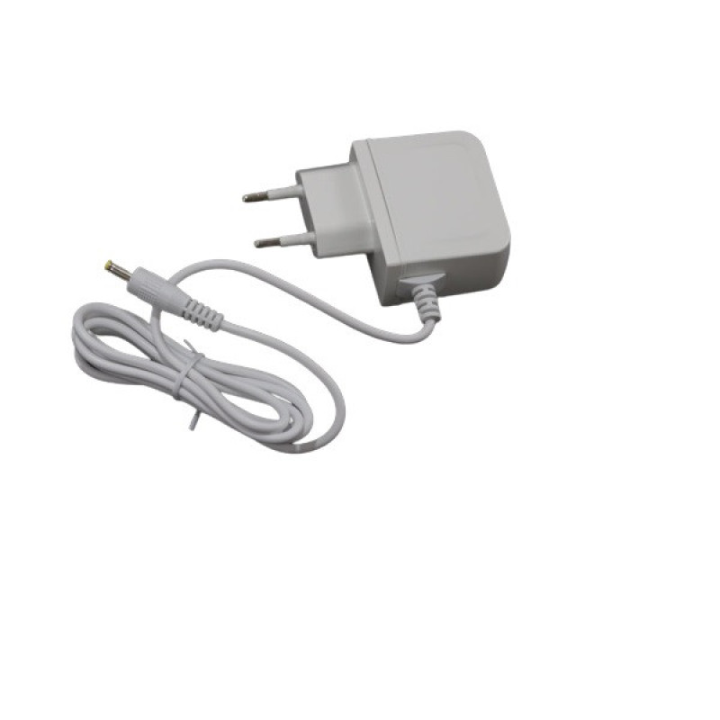 فشارسنج دیجیتال بازویی گلامور مدل PG-800B28 با صفحه نمایش بزرگ، قابلیت سخنگو، اندازه‌گیری ضربان قلب و تشخیص آریتمی، دارای دو عدد کاف سایز 22 تا 44 سانتی‌متر، حافظه 90 عددی و منبع تغذیه برق و باتری