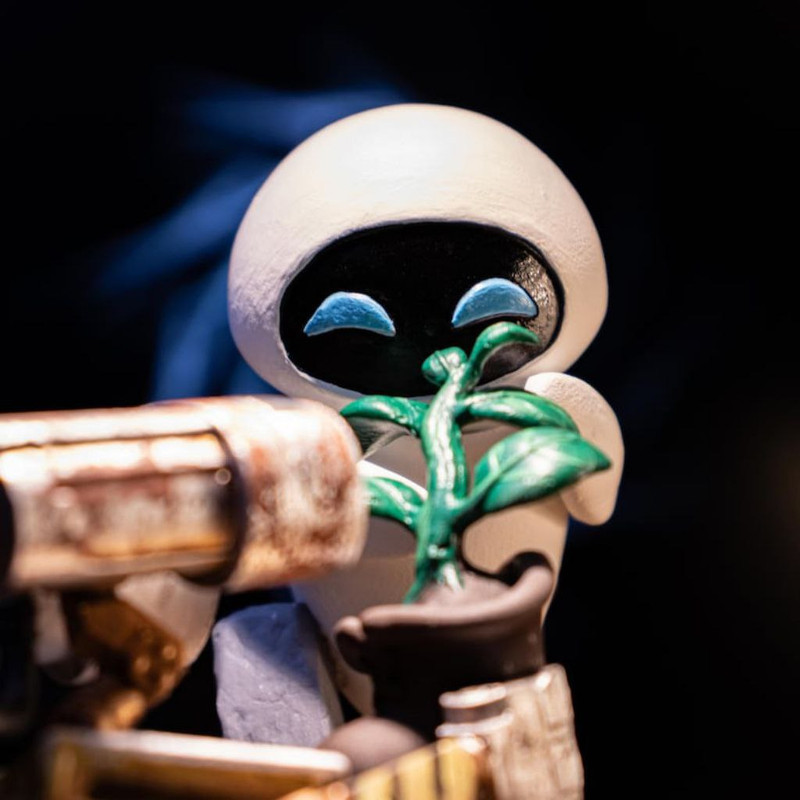 فیگور مدل WALL-E و EVE  ارتفاع ۱۵ سانتی‌متر