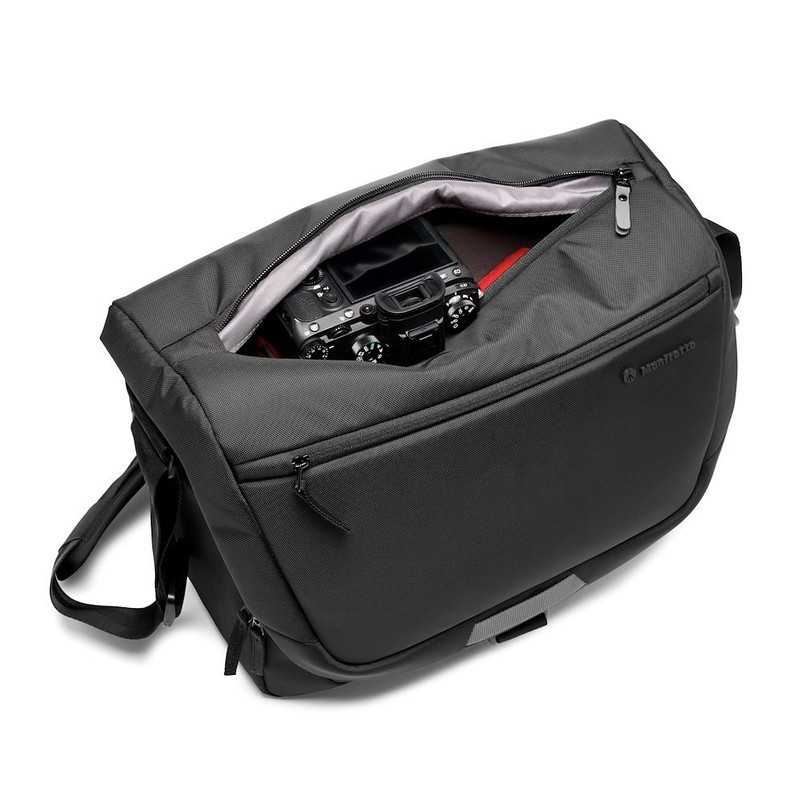 کیف دوربین منفروتو مدل ‏Advanced Messenger M III کد MB MA3-M-M
