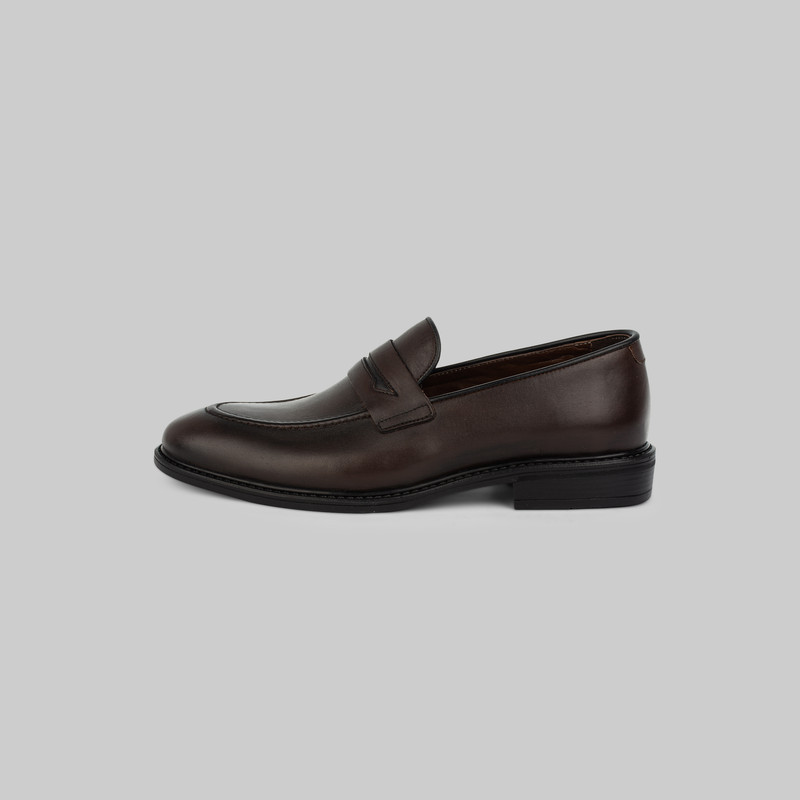 کفش رسمی مردانه چرم طبیعی ورنو مدل vr7036a