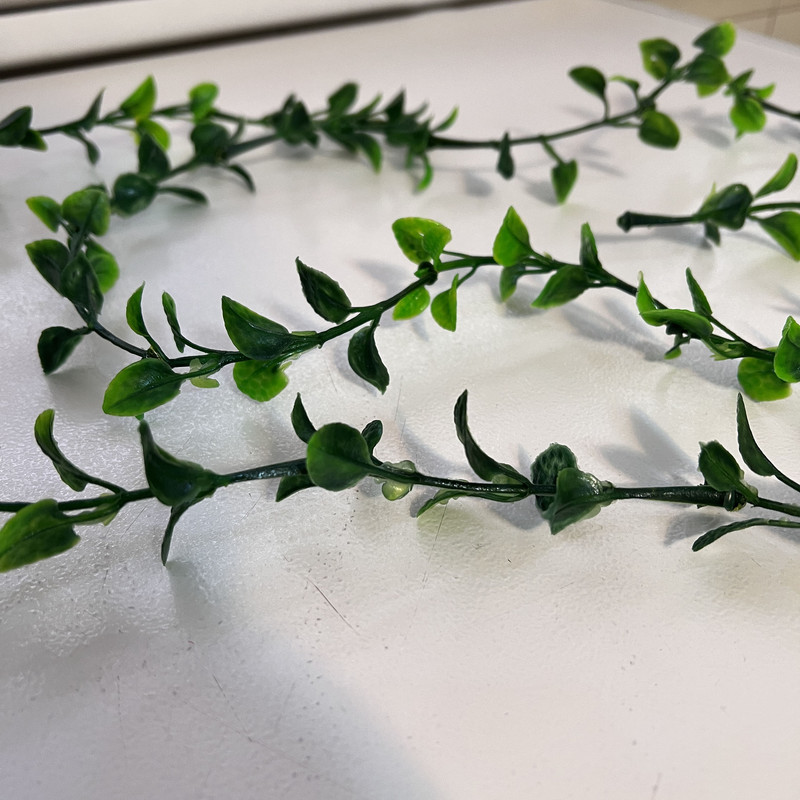 گل مصنوعی ریسه برگدار 100×1×1 سانتی‌متر، 100 گرم