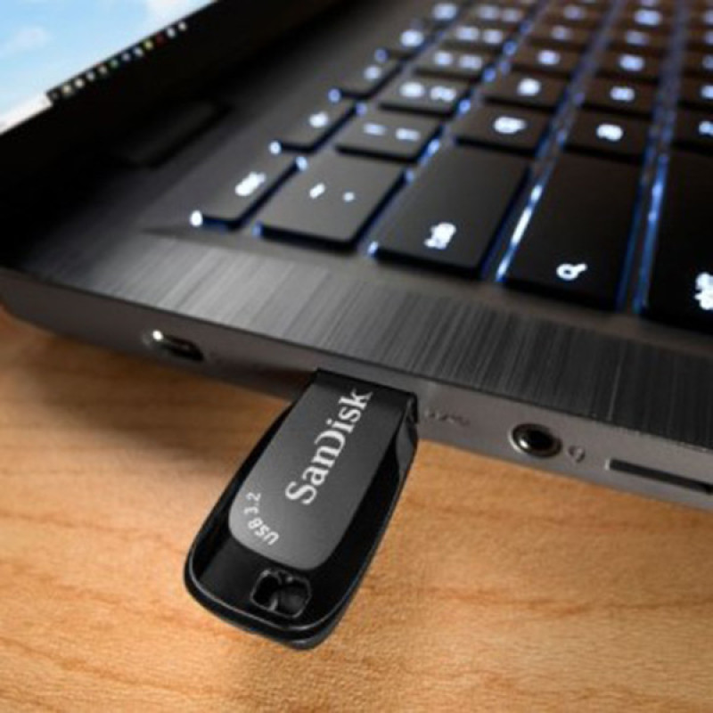 فلش مموری سن دیسک Ultra Shift ظرفیت 64 گیگابایت، USB 3.2، سرعت انتقال تا 100 مگابایت بر ثانیه، مقاوم در برابر شوک، لرزش، گرد و غبار و ضد اثر انگشت