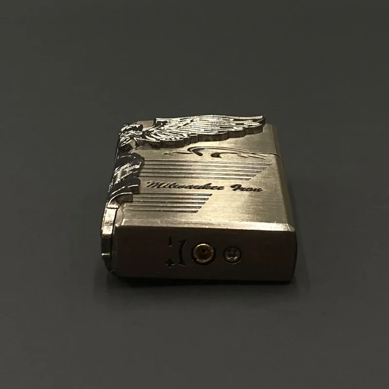 فندک مدل مجسمه طرح بال کد DKD-1888