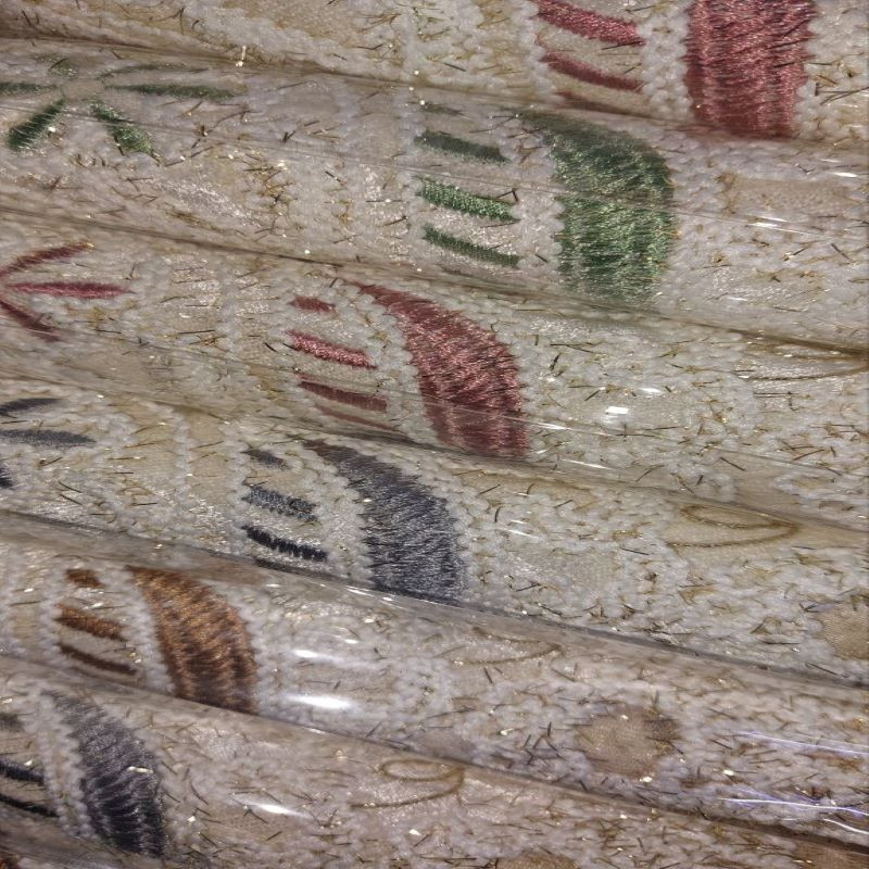 رومیزی مدل مربع طرح لارا سایز 95x95 سانتی متر
