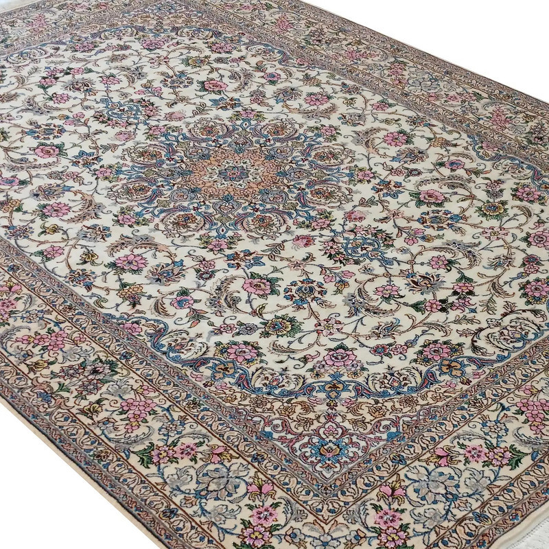 فرش دستبافت ۶ متری مدل لچک و ترنج نایین 9لا کد 970 زمینه کرم