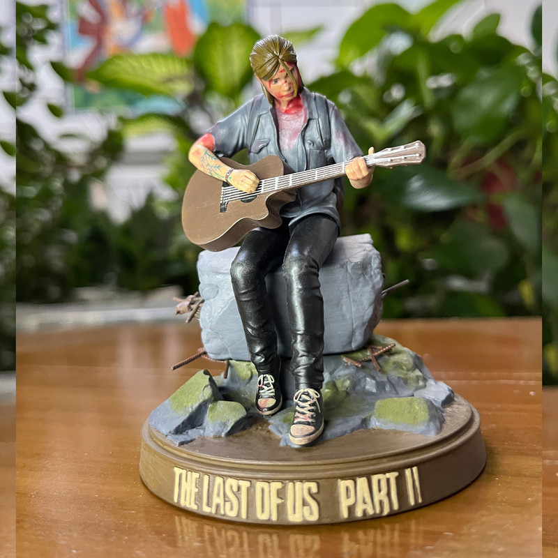 اکشن فیگور مدل الی last of us ارتفاع  13 سانتی متر