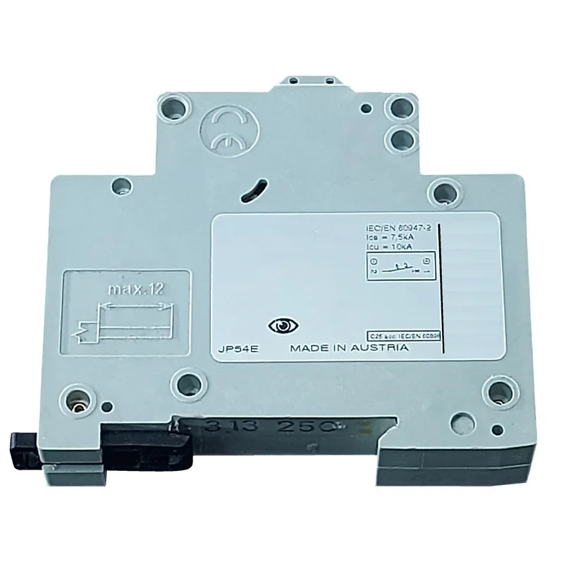 فیوز مینیاتوری تک فاز 25 آمپر مولر مدل Xpole FAZ-C25DC