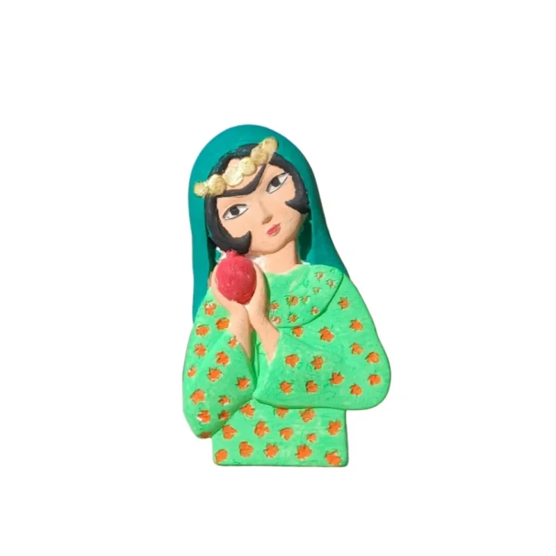 مجسمه مدل دختر یلدایی