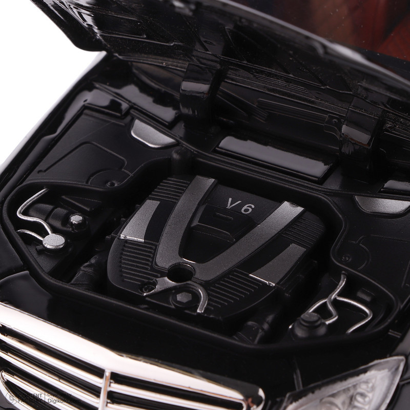 ماشین بازی چه ژی مدل Mercedes-Benz E300
