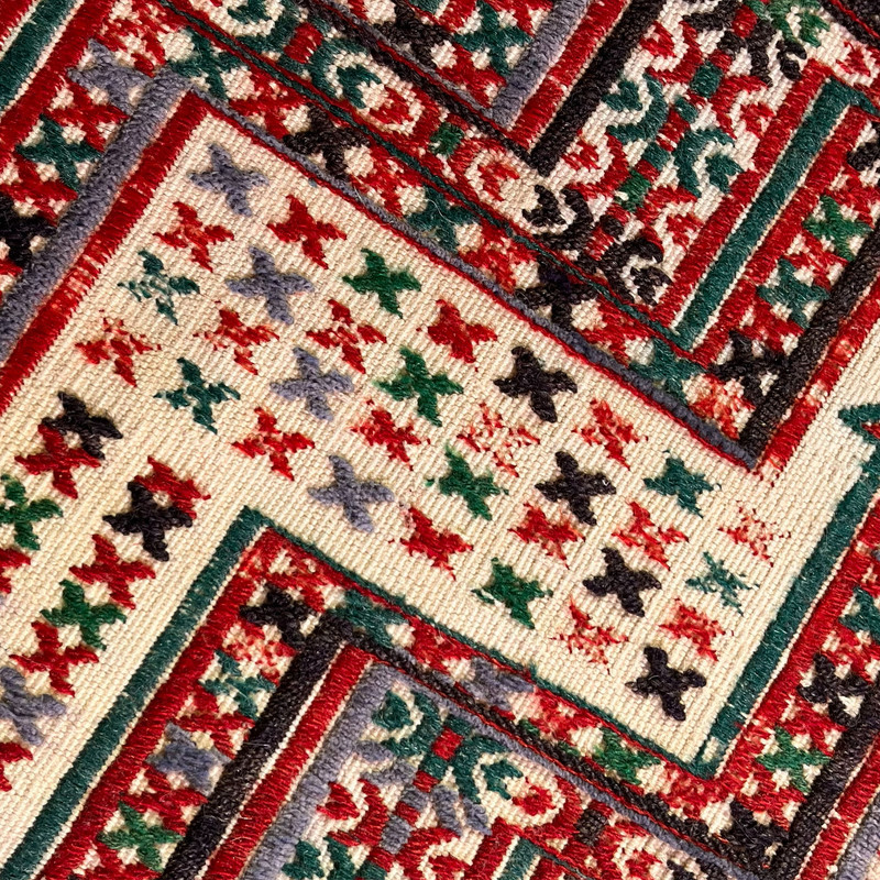 گلیم دستبافت کناره یک متری مدل قشقایی کد NKP.RJ96 زمینه کرم