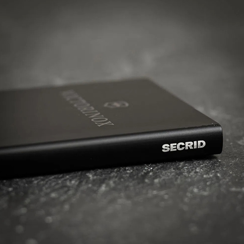 جاکارتی ویکتورینوکس مدل Altius Secrid