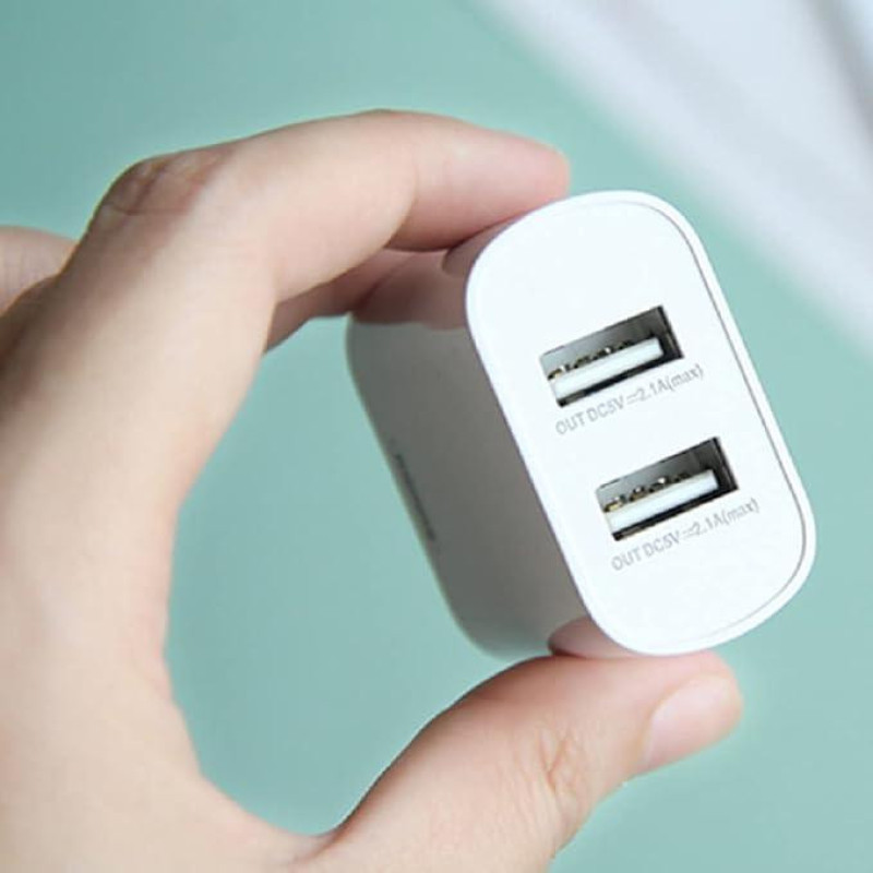 شارژ دیواری ریمکس مدل RP-U35 به همراه کابل تبدیل USB-C