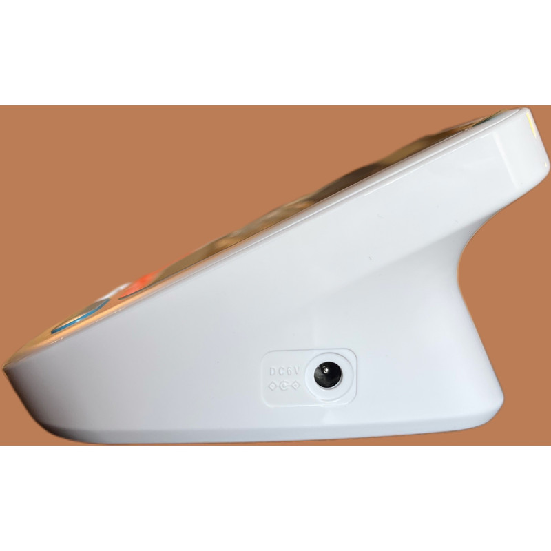 فشارسنج بازویی دیجیتال یونکر مدل YK-BPA1 با حافظه دو کاربره، تشخیص آریتمی، نمایش میانگین نتایج، قابلیت سخنگویی فارسی، مجهز به کیف محافظ و تاییدیه CE و ISO 13485