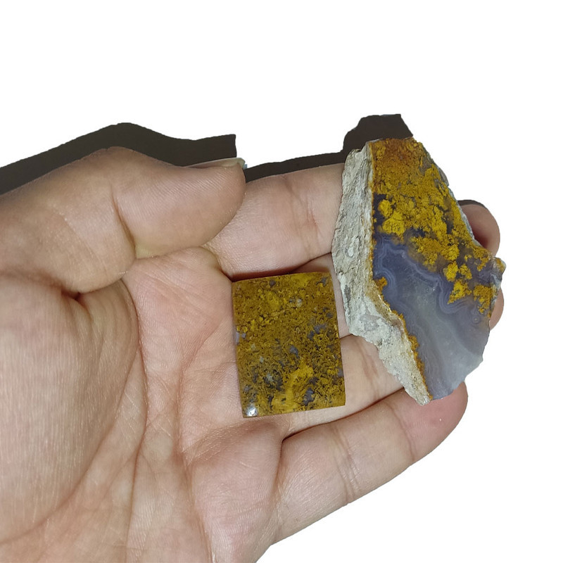 سنگ راف عقیق مدل پاییزی و کتیبه کد k 3 مجموعه 2 عددی
