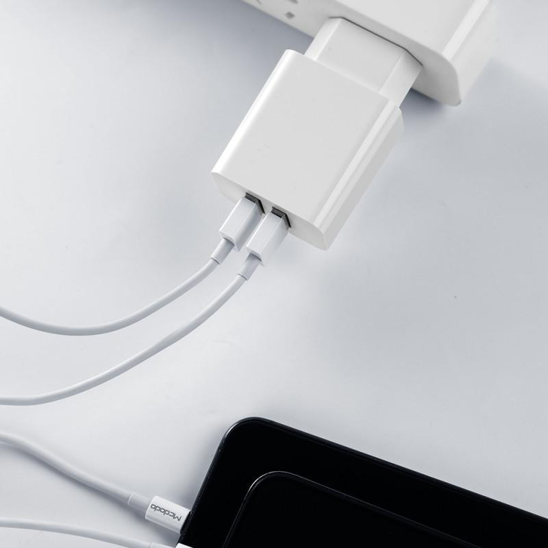 شارژر دیواری مک دودو مدل CH-6721 به همراه کابل تبدیل USB-C